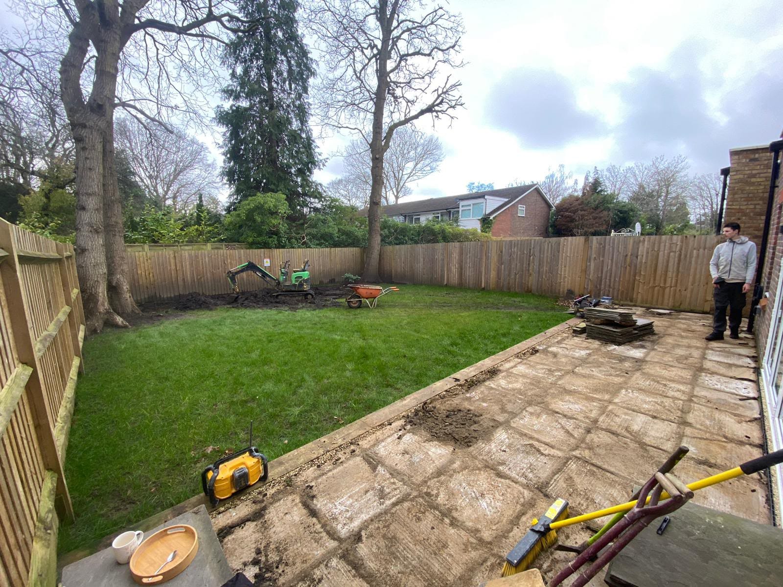 Driveway, patio and landscaping project by Hills Driveways & Patios