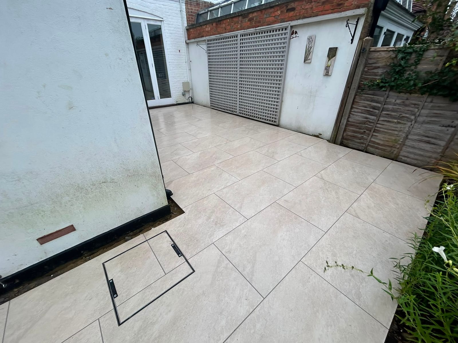 Driveway, patio and landscaping project by Hills Driveways & Patios