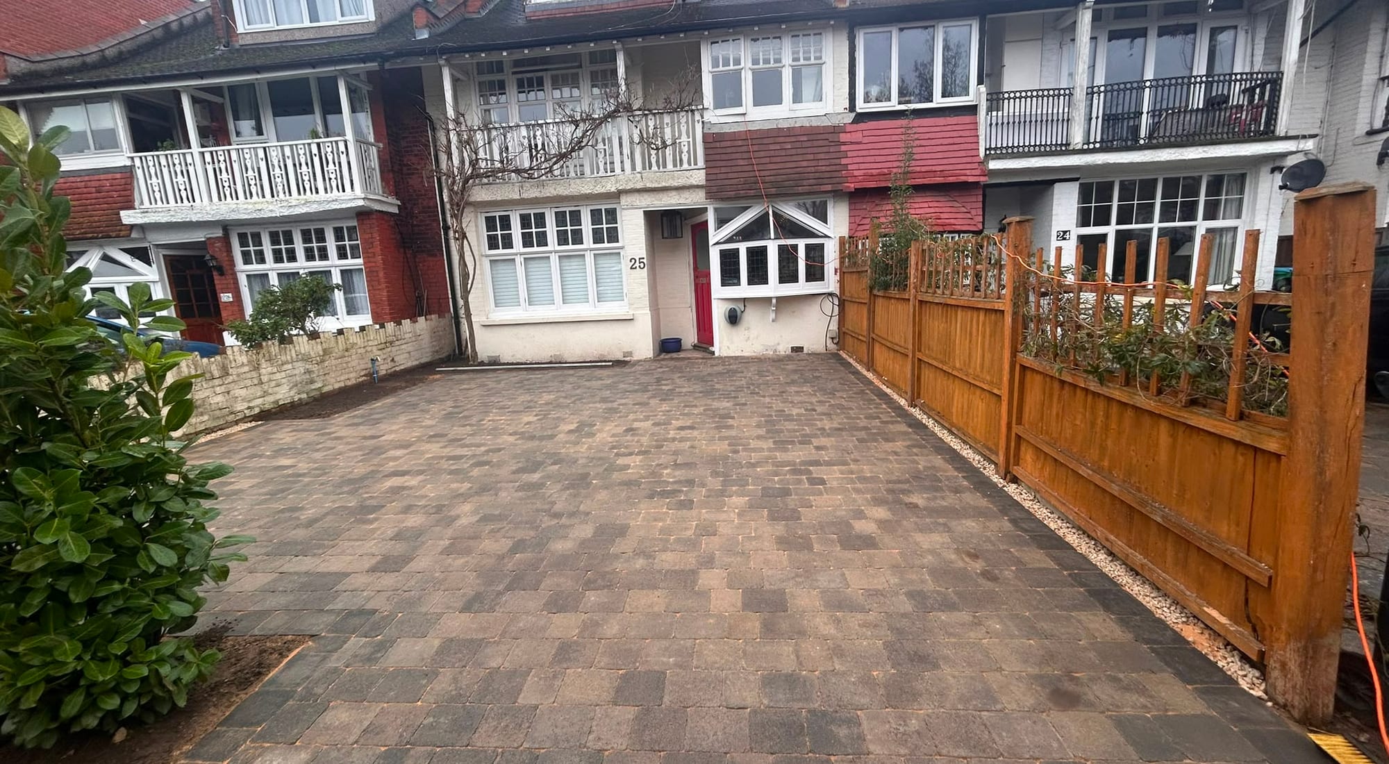Block Paving in Crowthorne by Hills Driveways & Patios